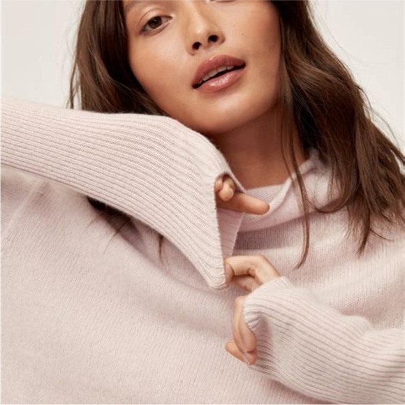 Aritzia Wilfred Cyprie 100% Cashmere Sweater Turtleneck Light Pink Size XS - Picture 3 of 11